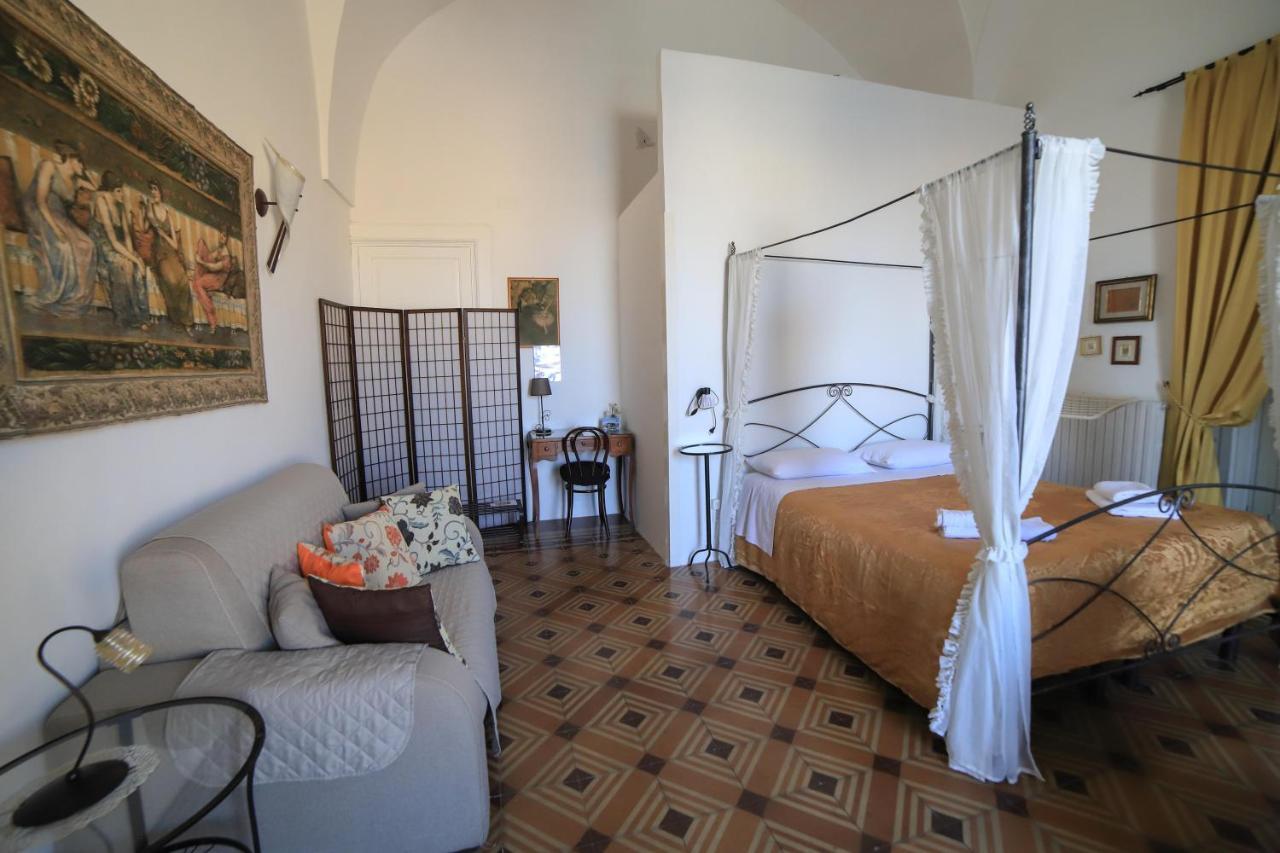 مبيت وإفطار غالّيبولي Palazzo Barba المظهر الخارجي الصورة