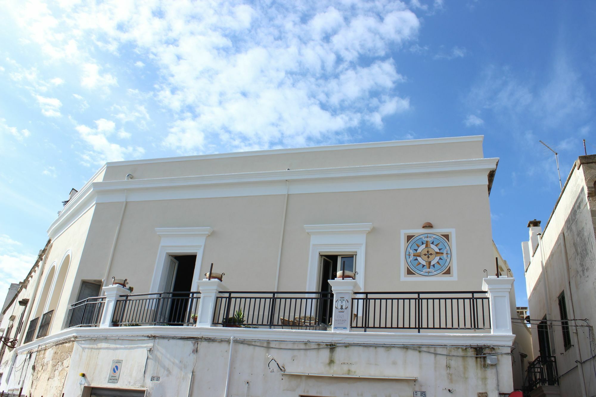 مبيت وإفطار غالّيبولي Palazzo Barba المظهر الخارجي الصورة